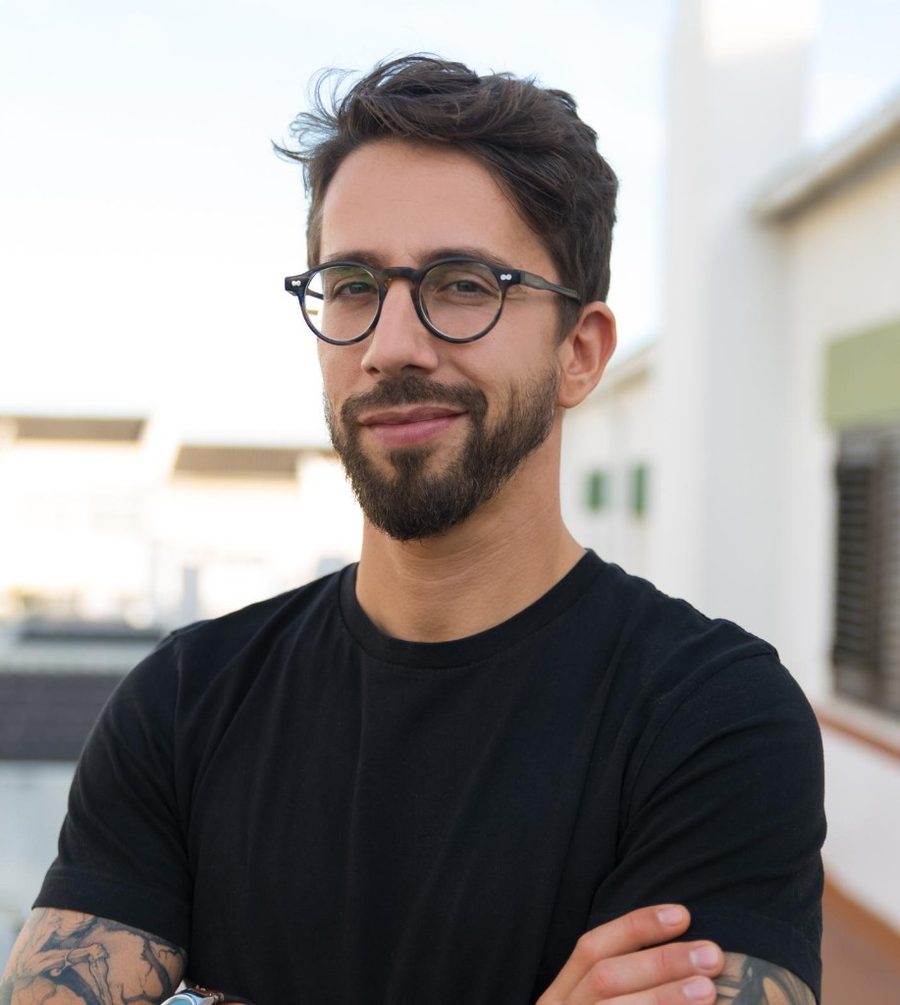 Massimiliano Ticulin, back office
